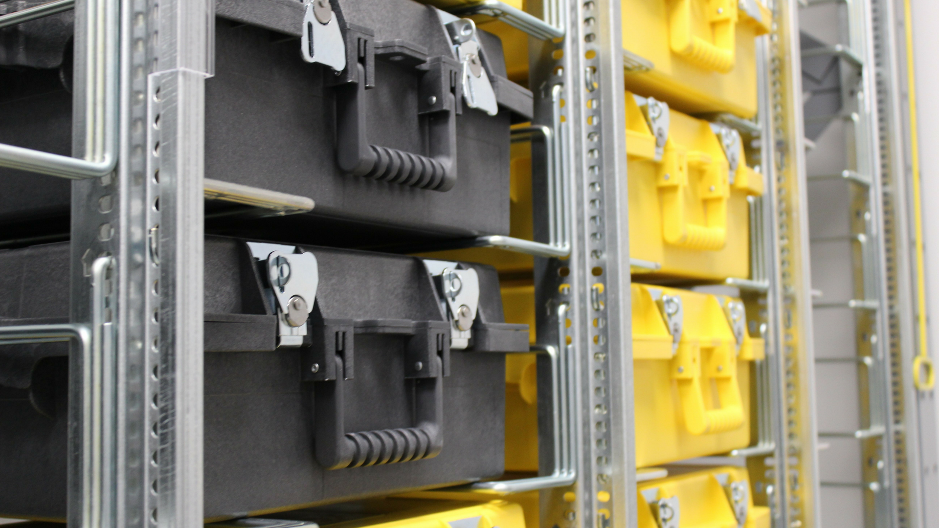 Vågn op Sow spurv What is Tape Vaulting? - Seery Systems Group